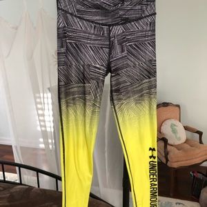Under Armour workout leggings. M